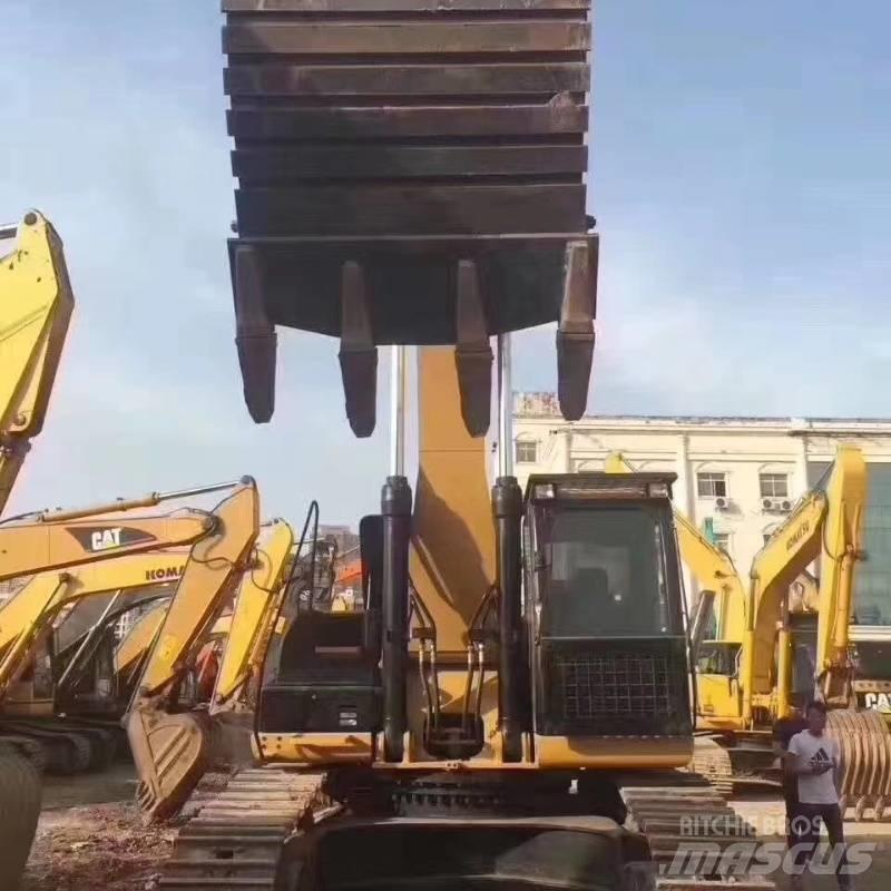 CAT 340 D L Pásová rýpadla