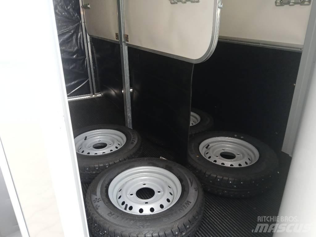  Ifor-Williams HB506 Přívěsy pro přepravu zvířat