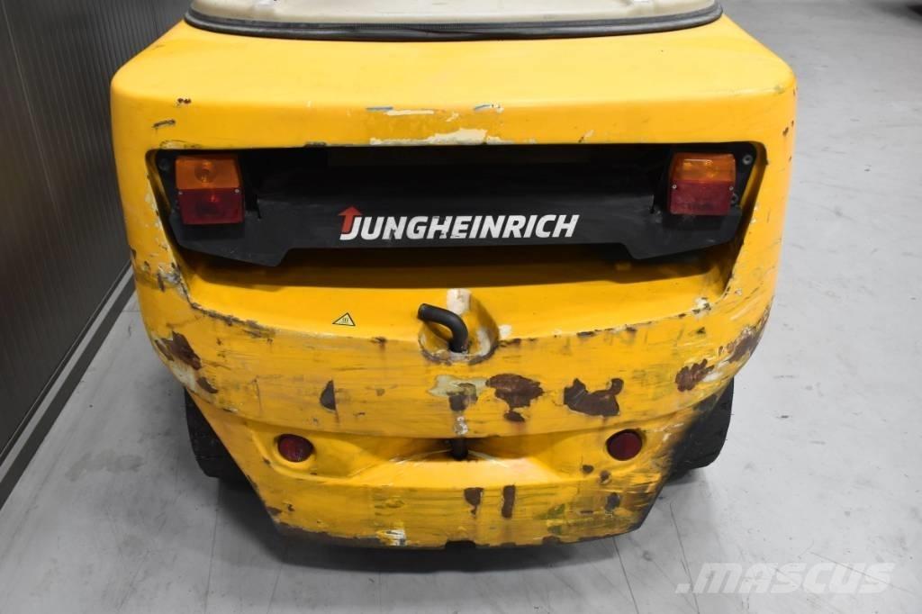 Jungheinrich DFG 435 Dieselové vozíky
