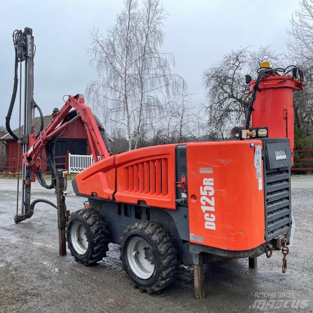 Sandvik DC 125R Povrchové vrtací stroje