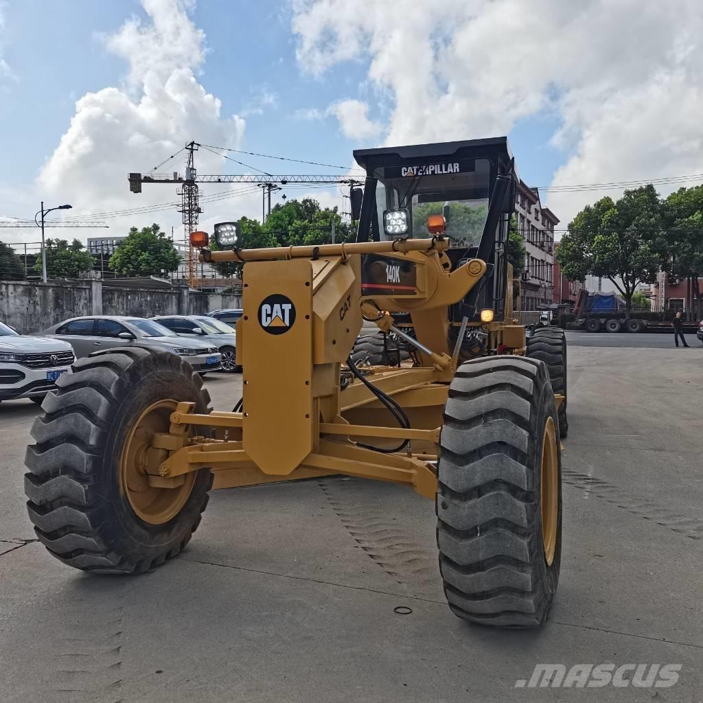 CAT 140k Grejdry