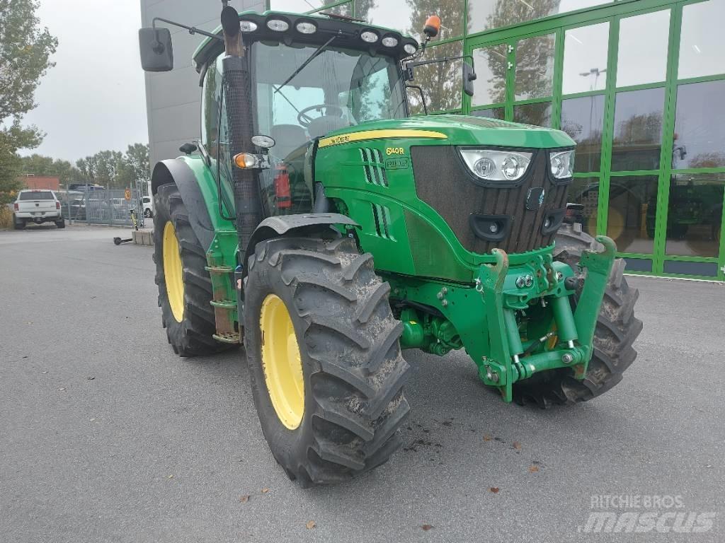 John Deere 6140 R Traktory