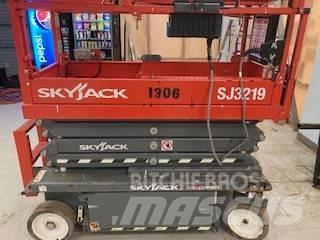 SkyJack SJ 3219 Nůžková zvedací plošina