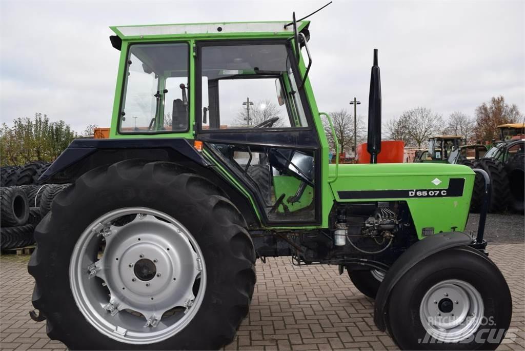 Deutz-Fahr D6507C Traktory