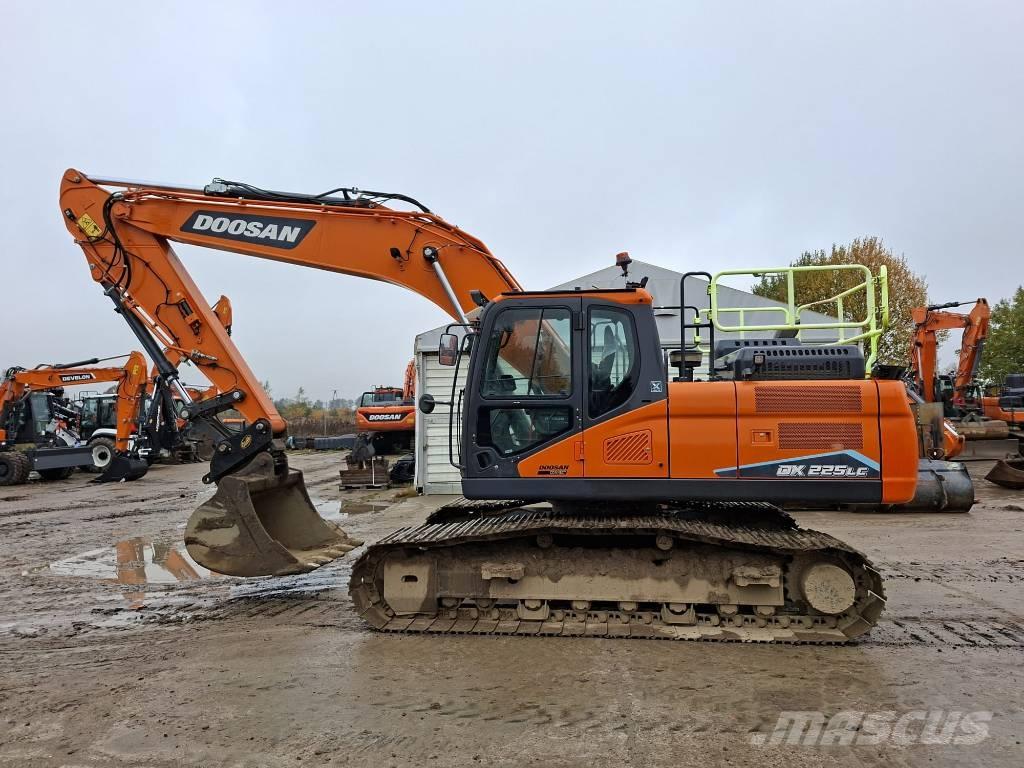Doosan DX 225 LC Pásová rýpadla