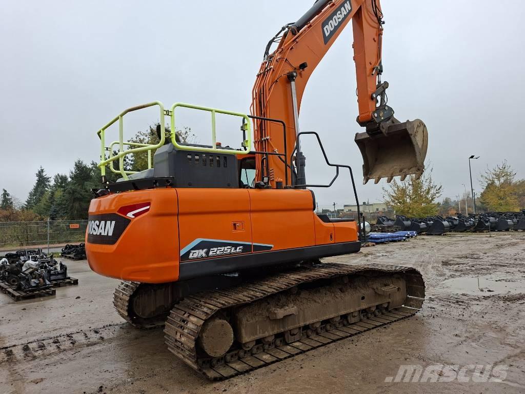 Doosan DX 225 LC Pásová rýpadla