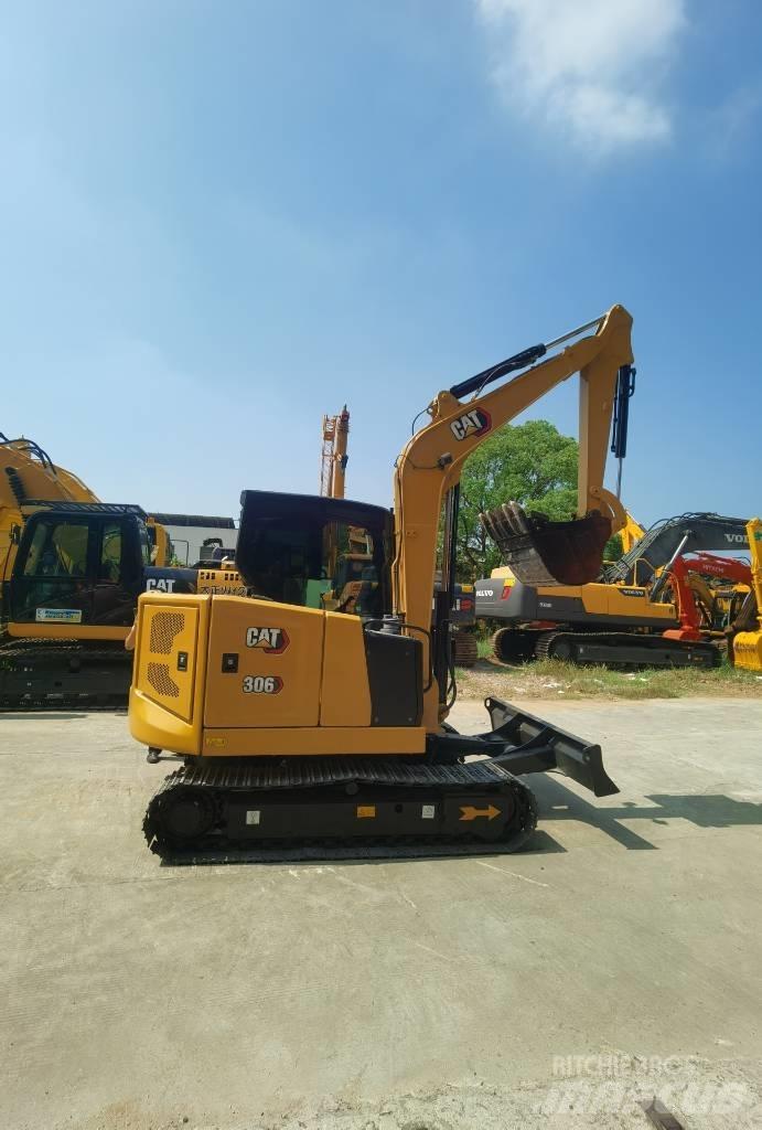 CAT 306 Mini rýpadla < 7t