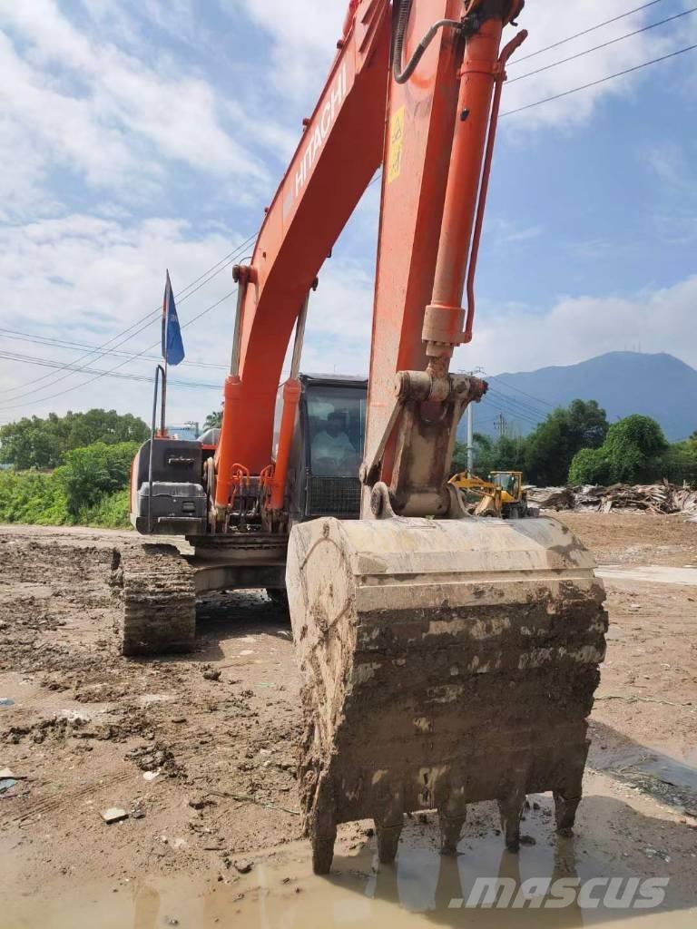 Hitachi EX 200-5 Pásová rýpadla