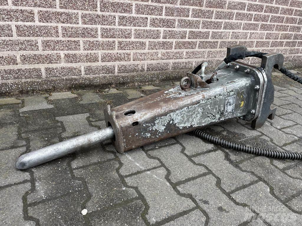 Gehl GS35 Bourací kladiva / Sbíječky