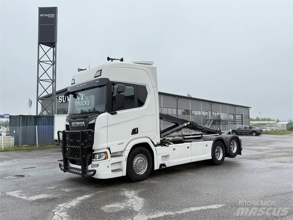 Scania R650 6X2 Hákový nosič kontejnerů