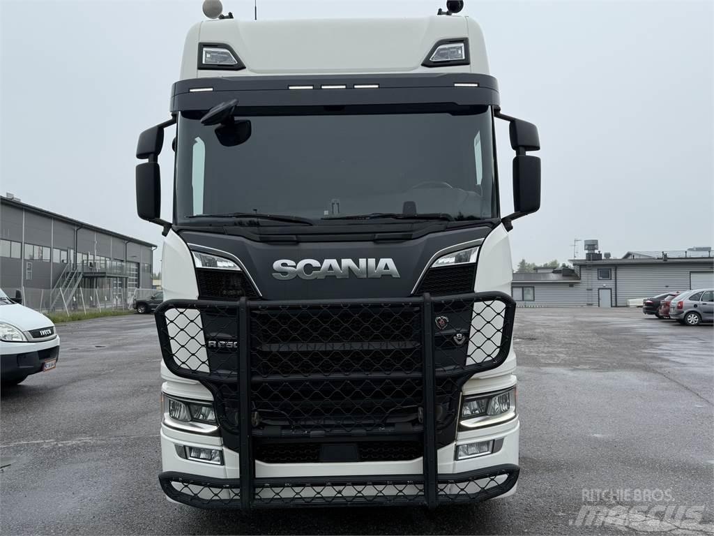 Scania R650 6X2 Hákový nosič kontejnerů