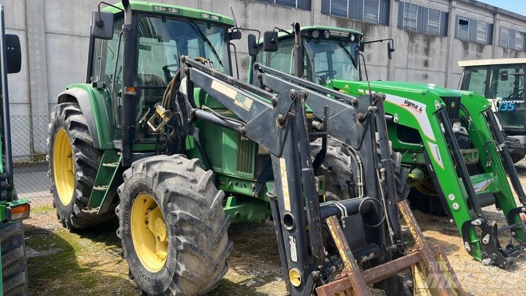 John Deere 6600 Traktory