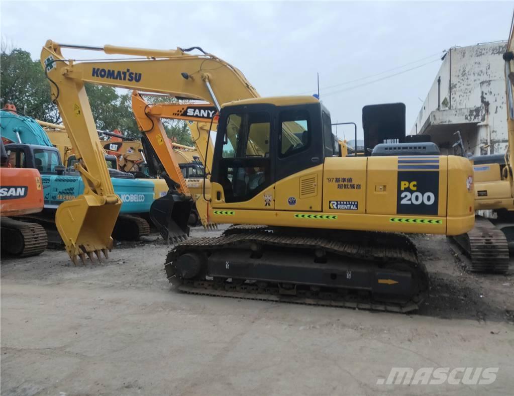 Komatsu PC200-7 Pásová rýpadla