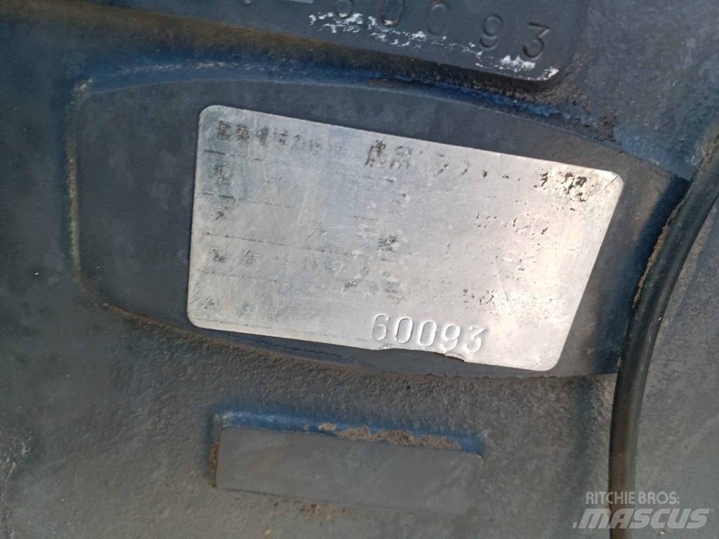 Mitsubishi D 3850FD Traktory