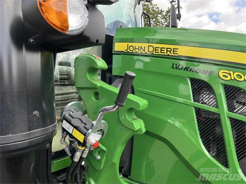 John Deere 6100M Traktory