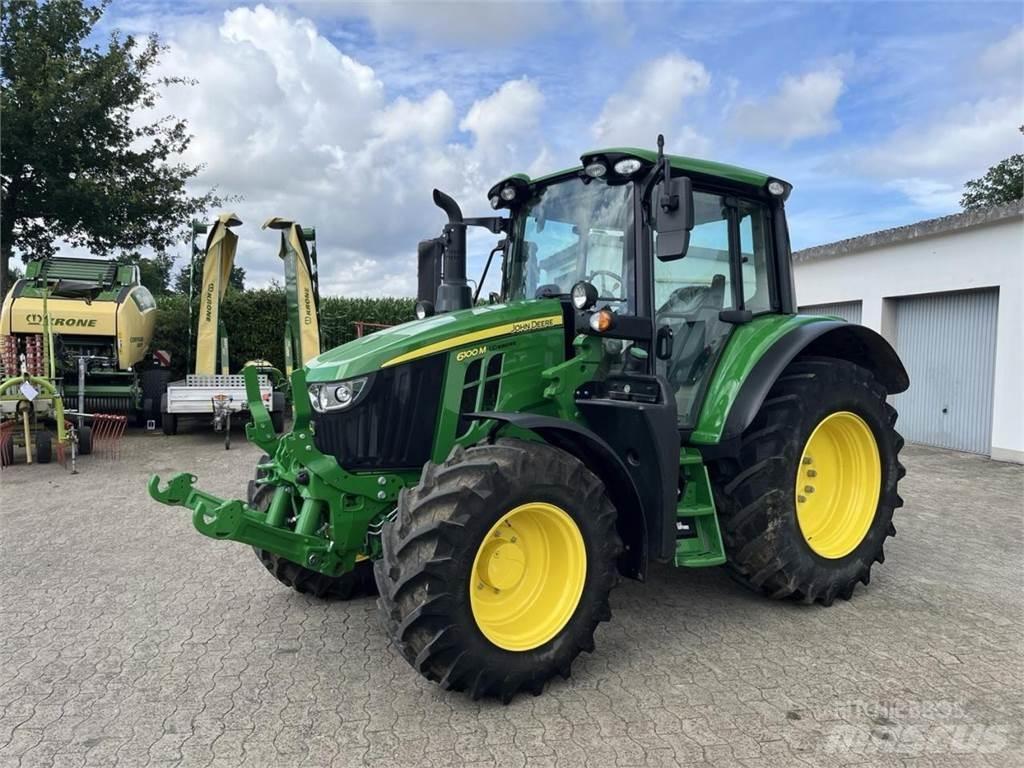 John Deere 6100M Traktory