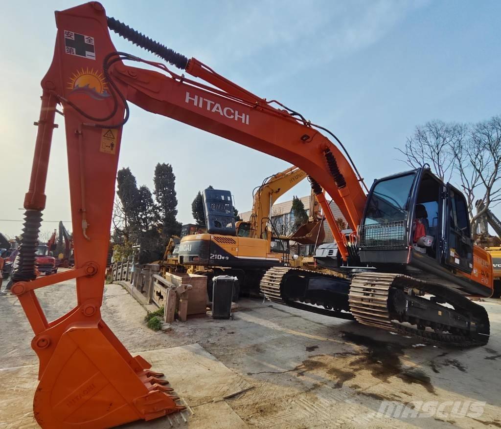 Hitachi ZX 210 Pásová rýpadla