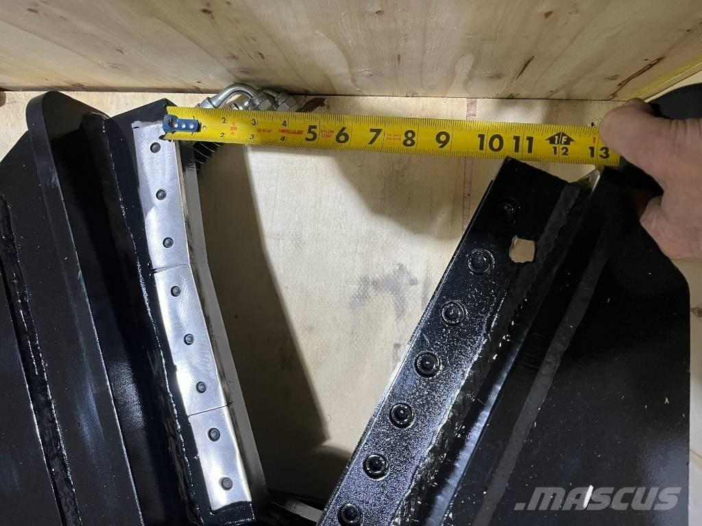 CAT Excavator Shear Stavebnictví - ostatní