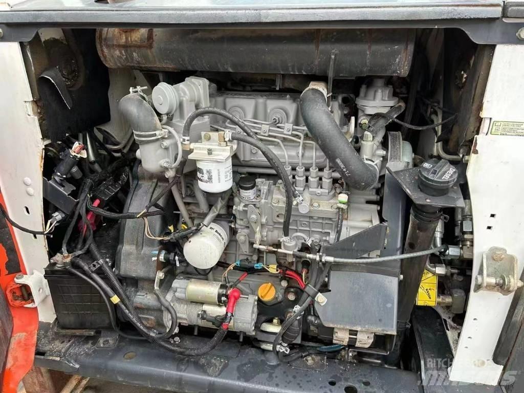 Bobcat S 750 Smykem řízené nakladače