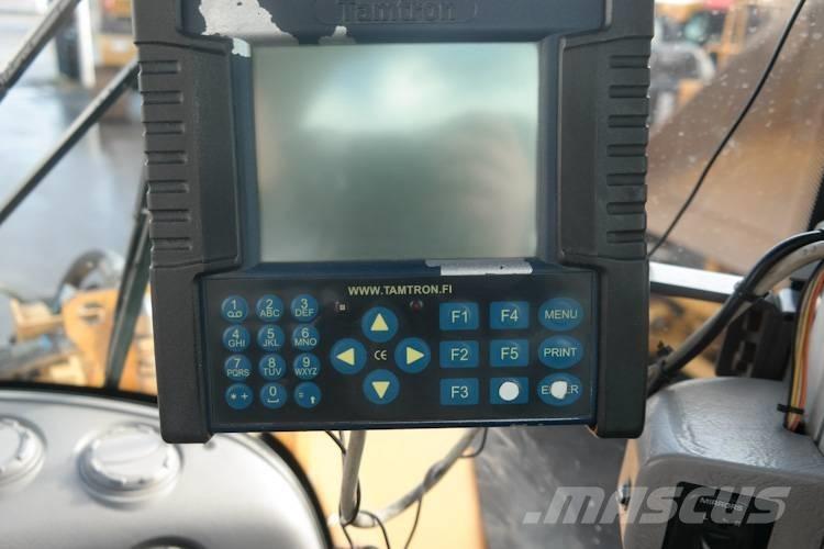 Volvo L220G Kolové nakladače