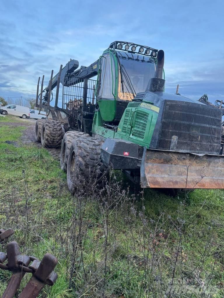 John Deere 1510G Vyvážecí traktory