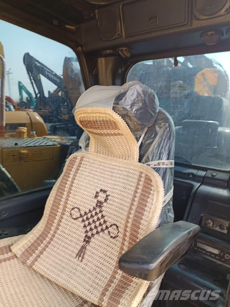 Volvo EC 210 Pásová rýpadla
