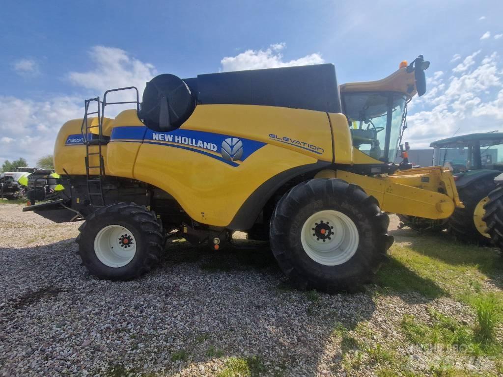 New Holland CX 8090 Sklízecí mlátičky