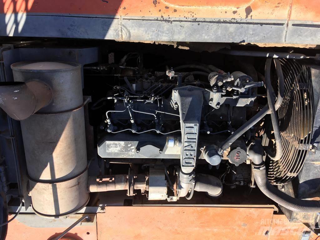 Hitachi EX 270 LC-5 Pásová rýpadla