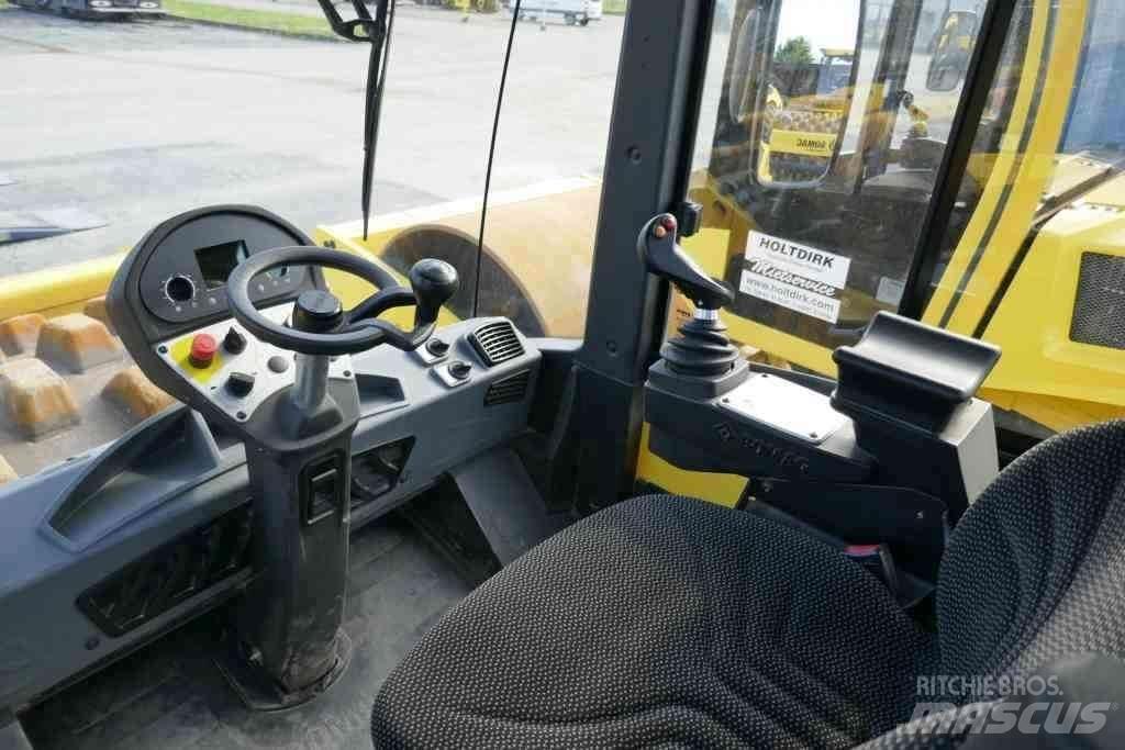 Bomag BW 219 PDH-5 Půdní kompaktory