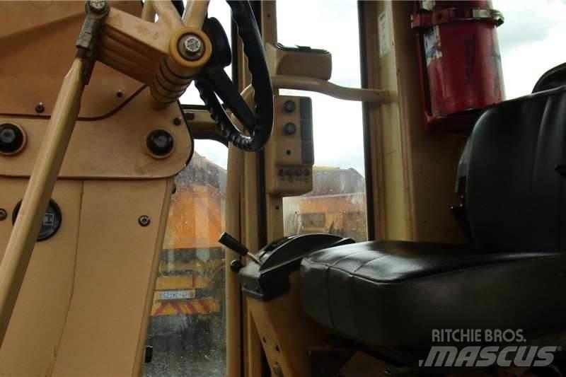 CAT 140H Grejdry