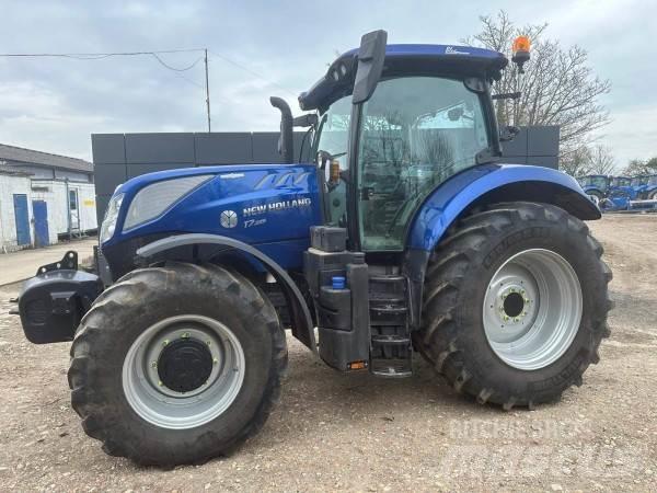 New Holland T7.225 Traktory