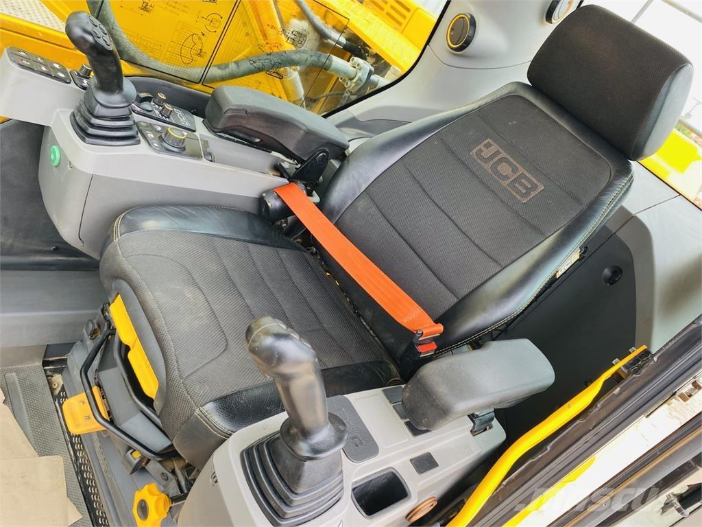 JCB 220XLC Pásová rýpadla