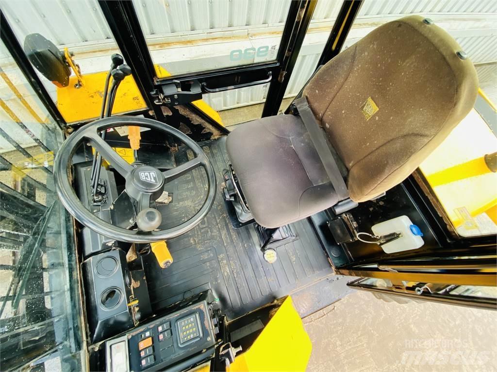 JCB 930RTFL Stavebnictví - ostatní