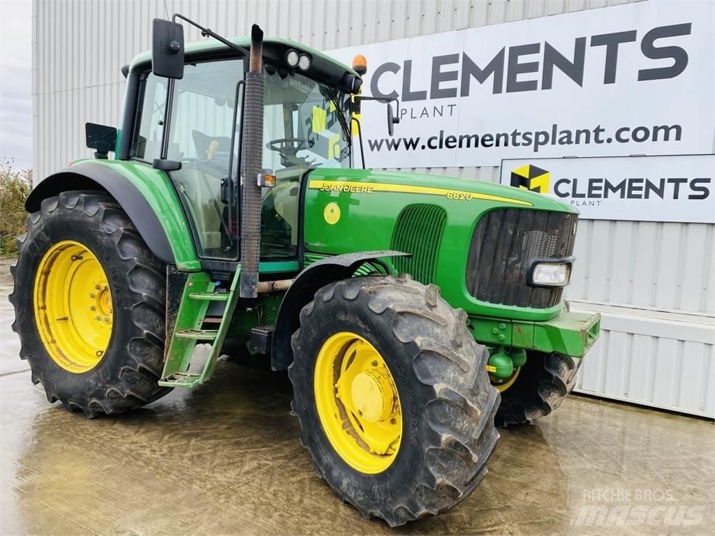John Deere 6820 Traktory