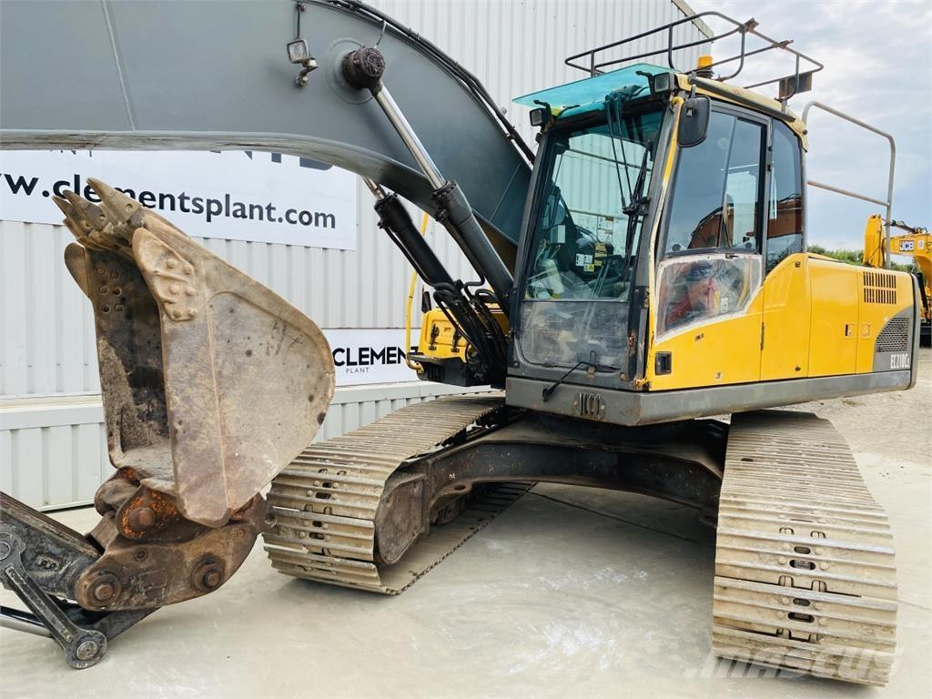 Volvo EC210CL Pásová rýpadla