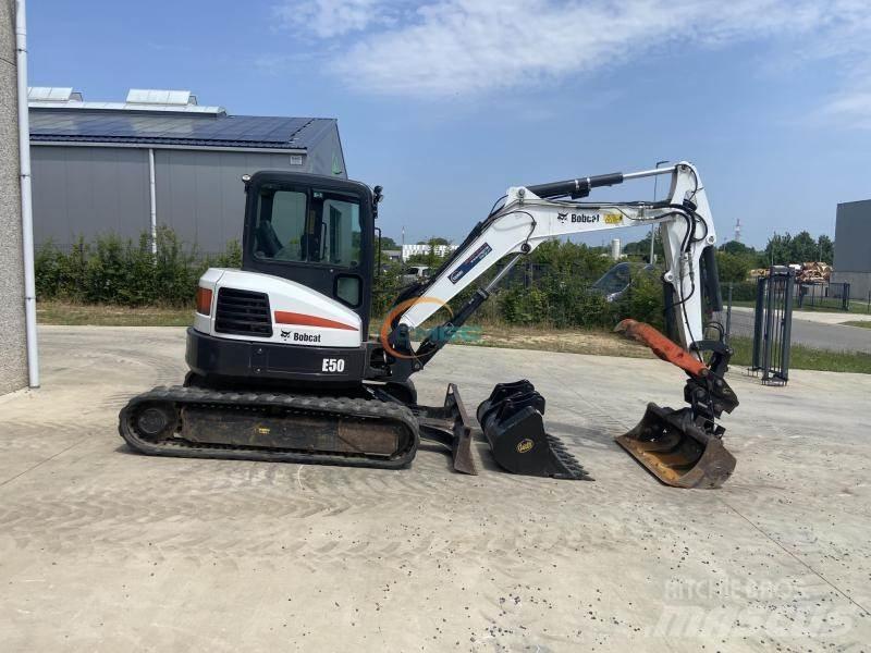 Bobcat E 50 Kolová rýpadla
