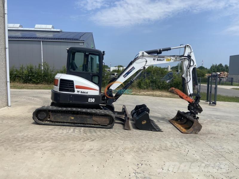 Bobcat E 50 Kolová rýpadla