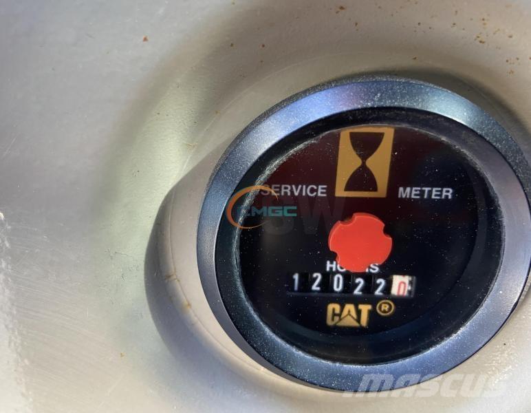 CAT 321C LCR Kolová rýpadla