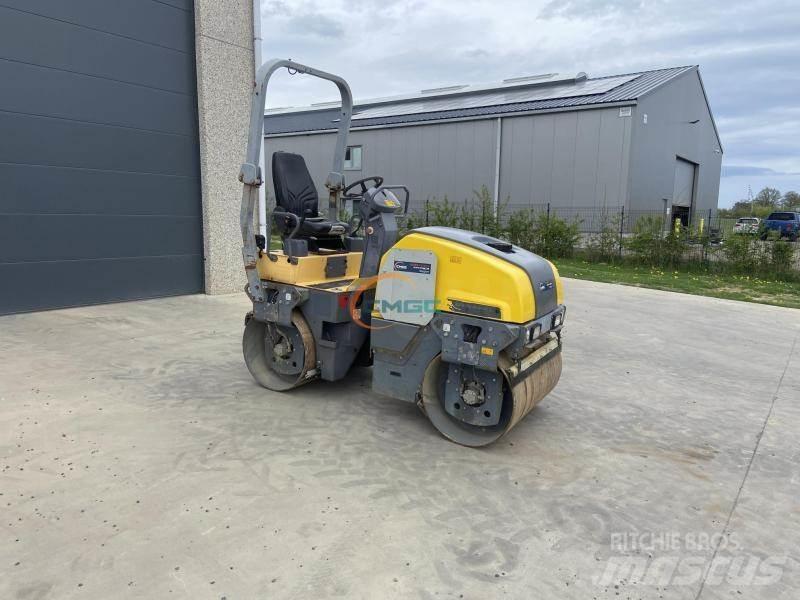 Dynapac CC1200 Půdní kompaktory