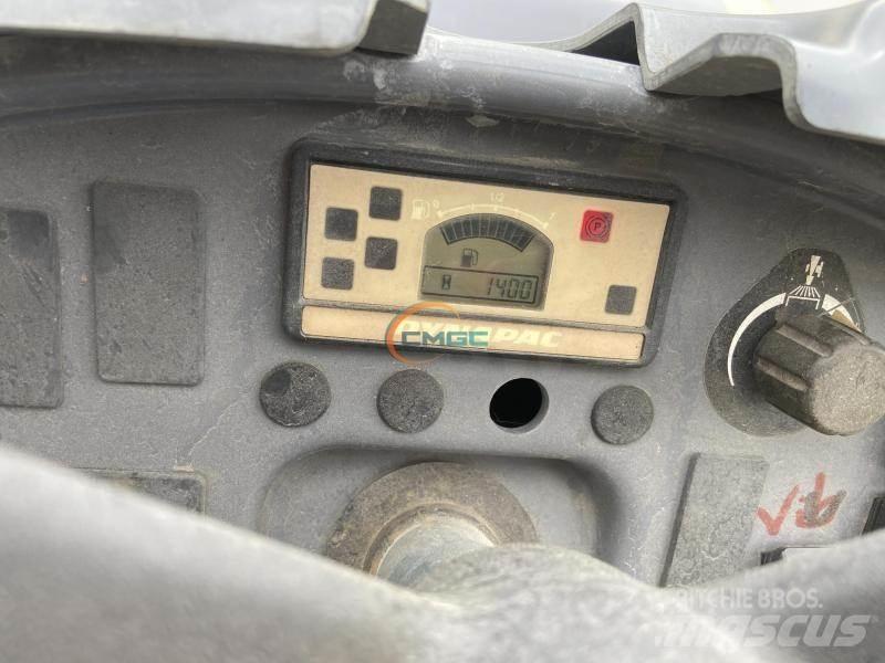 Dynapac CC1200 Půdní kompaktory