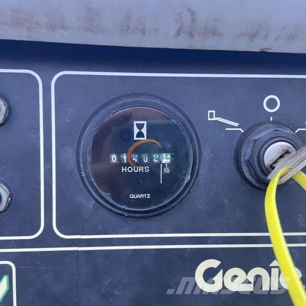 Genie Z51/30J Kloubové plošiny