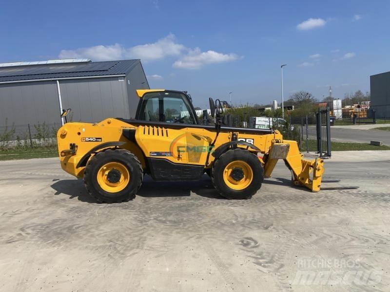 JCB 540-140 Teleskopické manipulátory