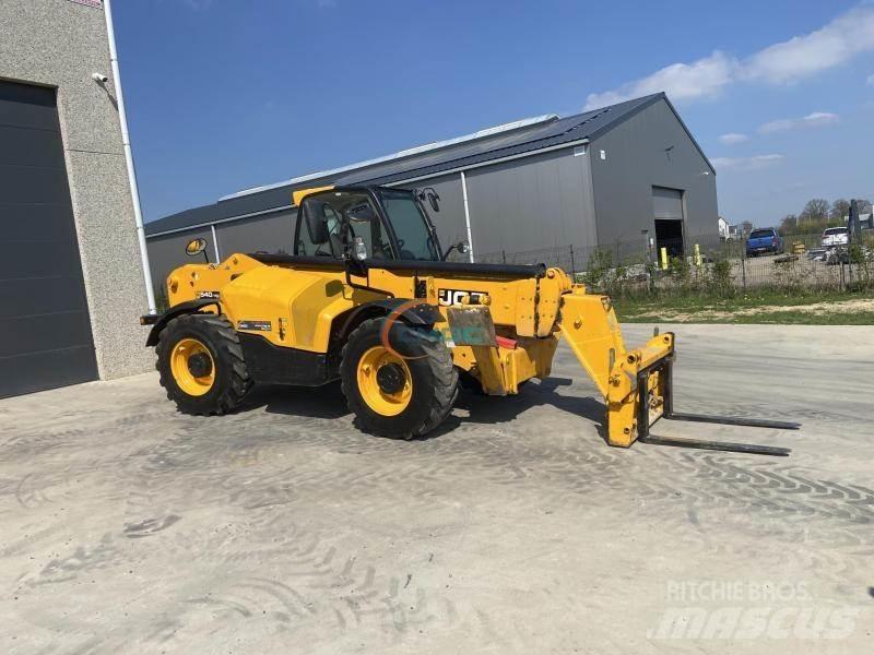 JCB 540-140 Teleskopické manipulátory