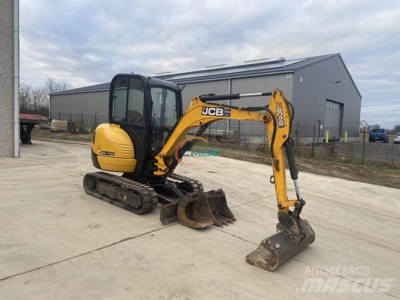 JCB 802 Kolová rýpadla