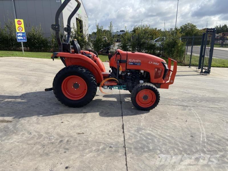 Kubota L1-382 Traktory