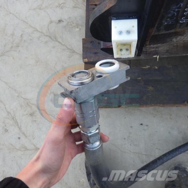 Sandvik CB45S Bourací kladiva / Sbíječky