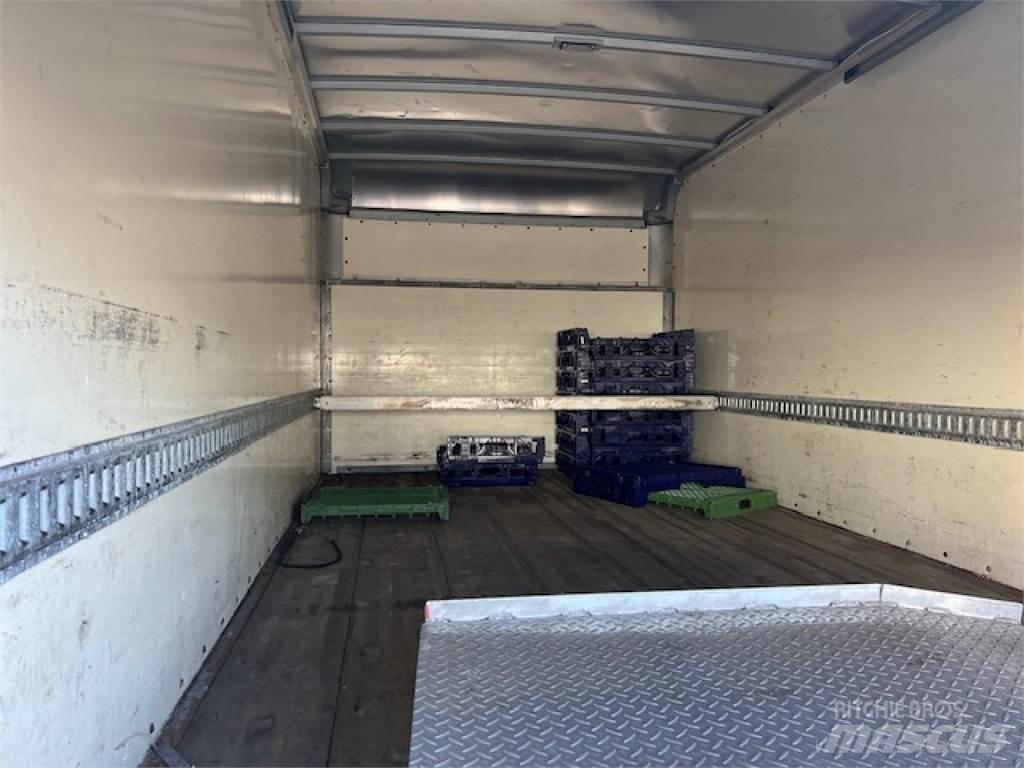Ford E350 Skříňová nástavba