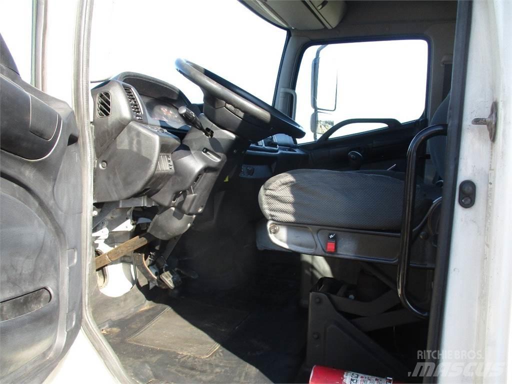 Hino 338 Vozy na dřevní štěpku