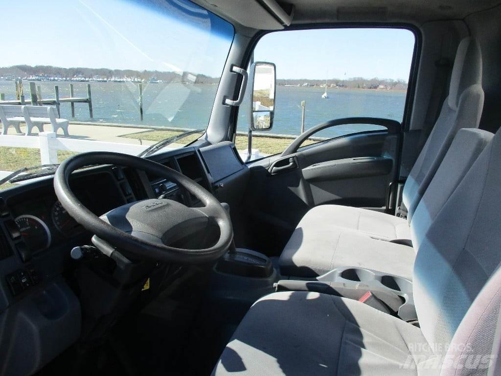 Isuzu NPR Skříňová nástavba