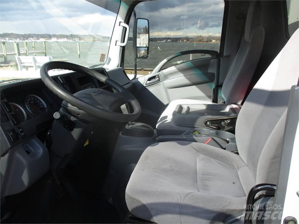 Isuzu NRR Skříňová nástavba